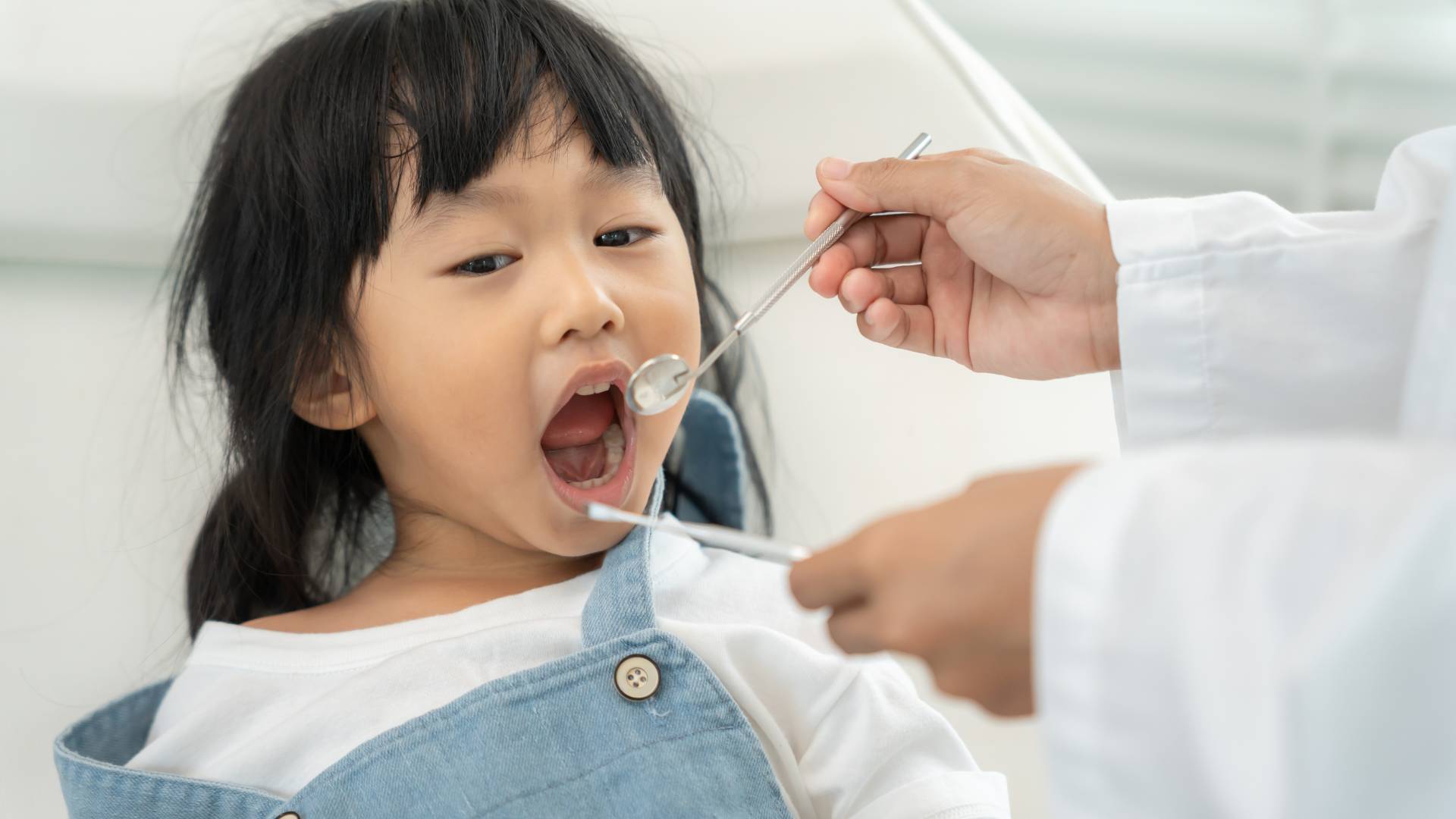 Khám Nha Khoa Trẻ Em Nhẹ Nhàng, An Tâm Tại Nam An