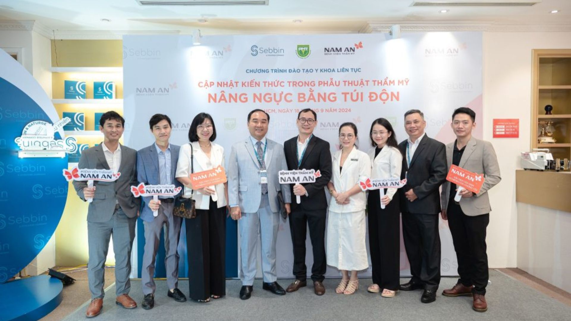Vào ngày 18 tháng 9 năm 2024, Bệnh viện Nam An đã tổ chức Hội nghị đào tạo y khoa liên tục với sự hợp tác của Trường Đại học Y khoa Phạm Ngọc Thạch và hãng sản xuất túi độn Sebbin (3)